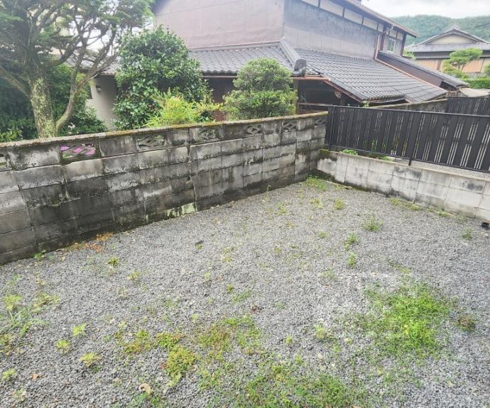 【グリーンリーフひがし川】間取