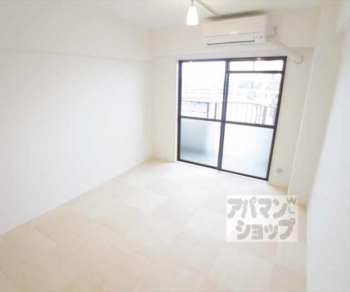 【リバーロードタカノ】間取