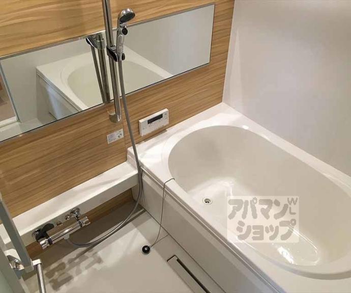 【シャーメゾン　ノア】間取