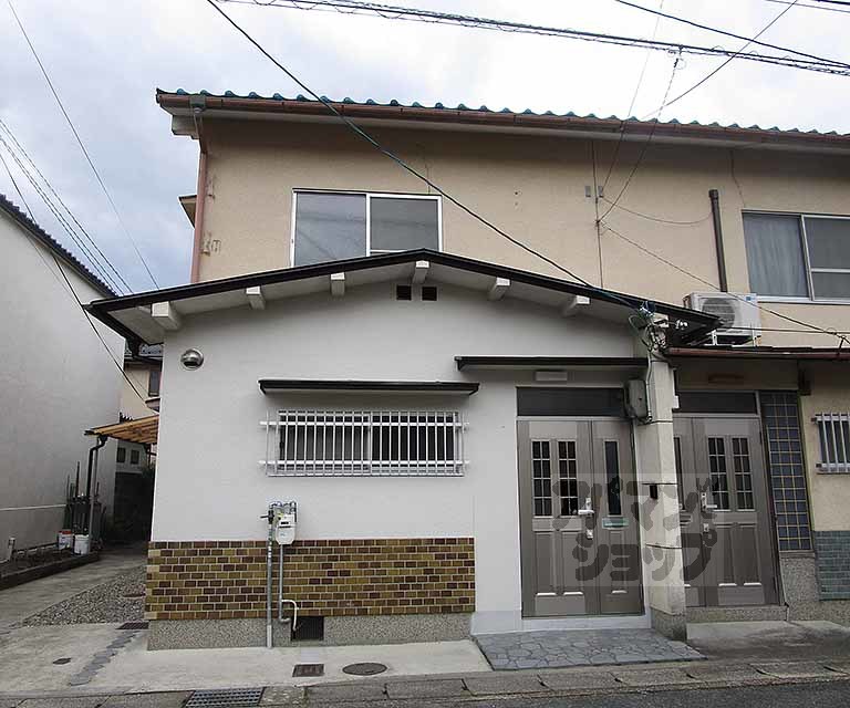 下鴨南茶ノ木町貸家（北東側）