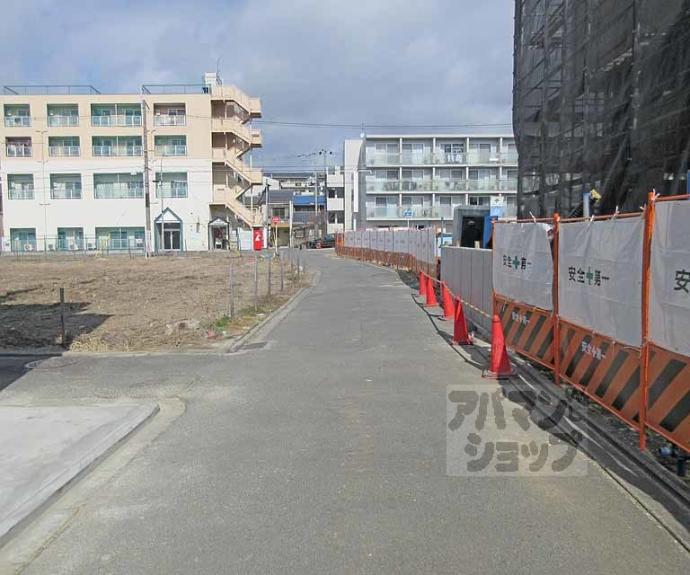 【ハーモニーテラス深草平田町】間取