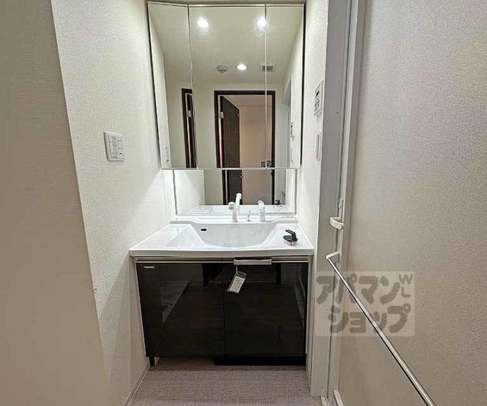 【アールズコート御所南】間取