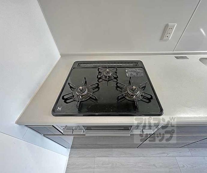 【アールズコート御所南】間取