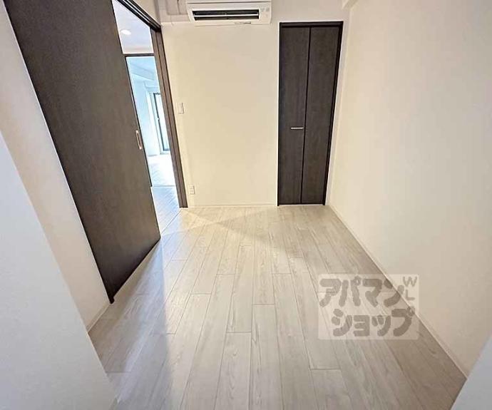 【アールズコート御所南】間取