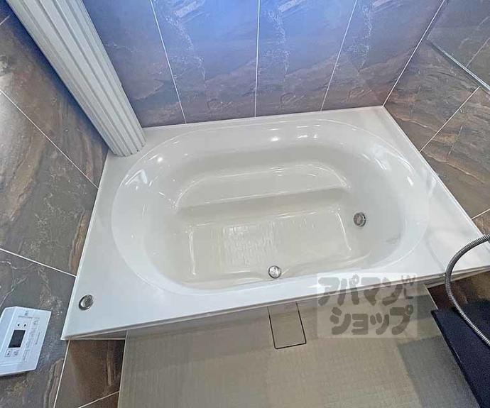 【ラグゼナ清水五条】間取