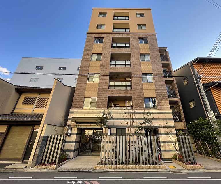 パラドール烏丸御所南グランデ