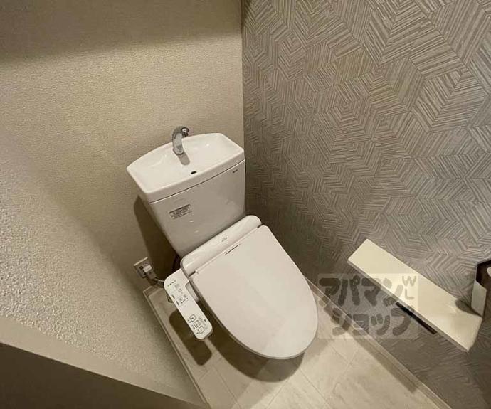 【カーマイン・ピノ四条堀川】間取