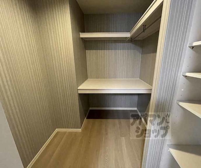 【カーマイン・ピノ四条堀川】間取