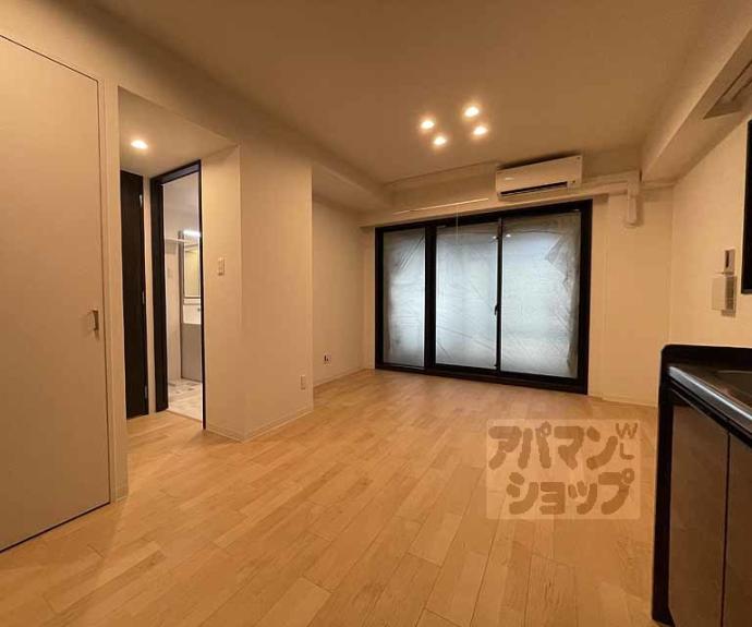 【ＲｉｖｉｅｒｅＧａｕｃｈｅ寺町二条】間取