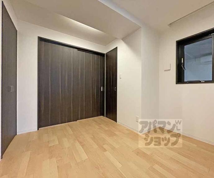 【ＲｉｖｉｅｒｅＧａｕｃｈｅ寺町二条】間取