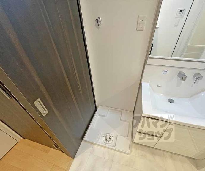 【ＲｉｖｉｅｒｅＧａｕｃｈｅ寺町二条】間取