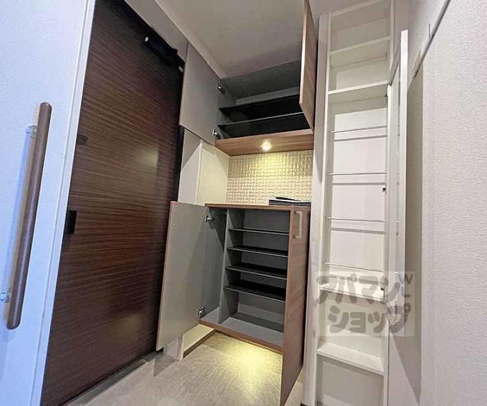 【ボワリジェール五条】間取