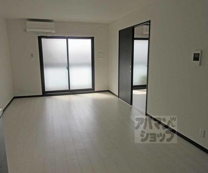 【サクシード伏見車町2nd】間取