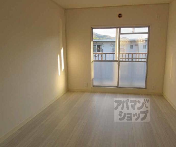 【醍醐上ノ山団地　Ａ１棟】間取