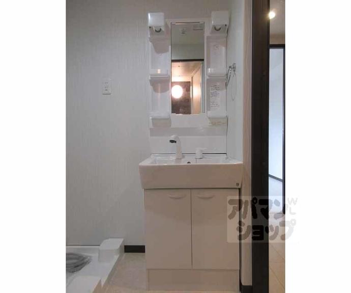 【ＣＲＥＤＯＲ伏見丹波橋】間取