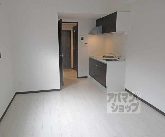 【ＣＲＥＤＯＲ　伏見丹波橋】間取