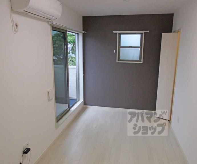 【KTIレジデンス深草】間取