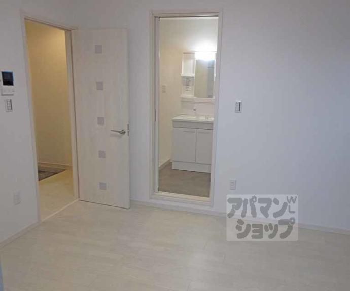 【ＫＴＩレジデンス深草】間取