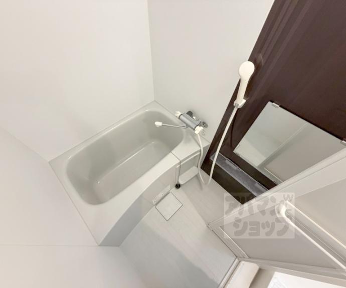 【ハーモニーテラス深草十九軒町】間取