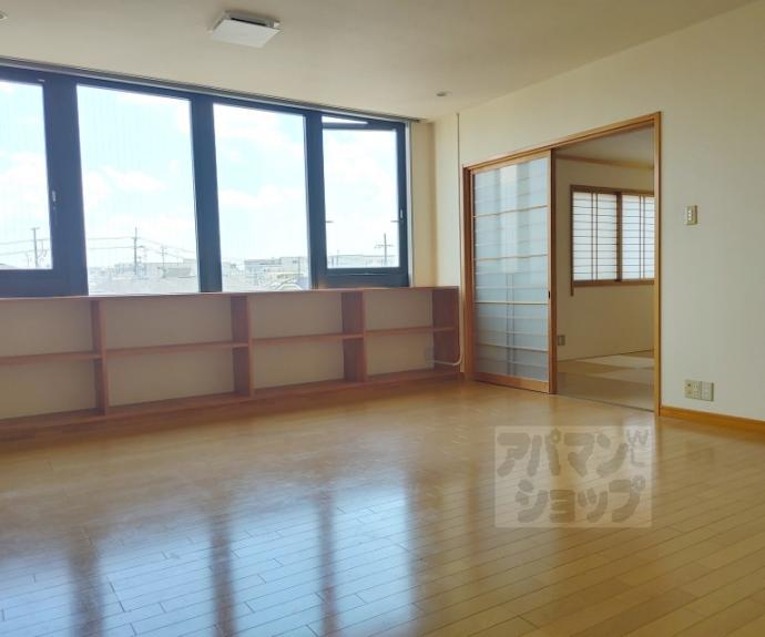【パルコーポ久御山】間取