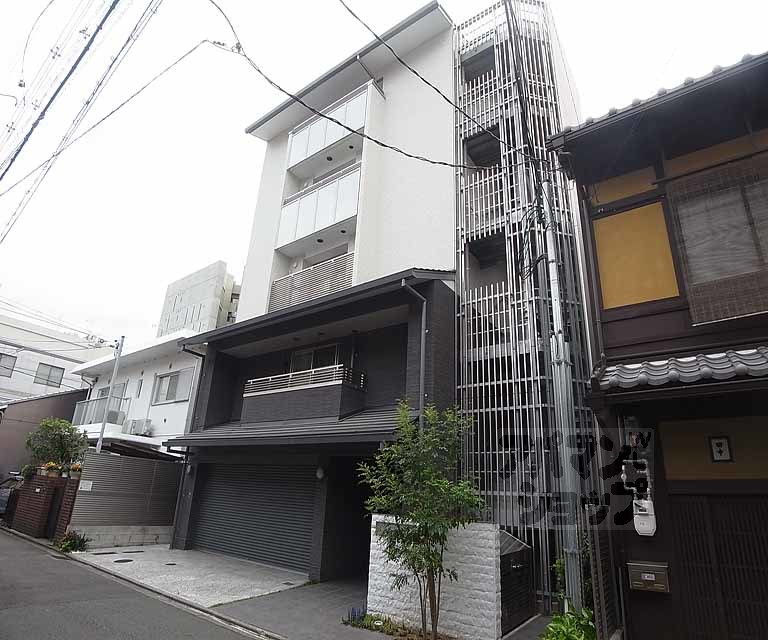 サンカノン御所西