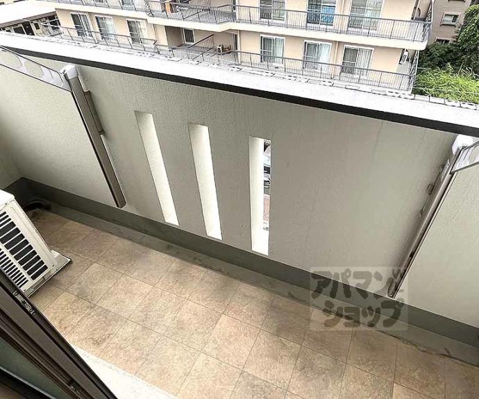 【グランレブリー御所西Ⅱ】間取