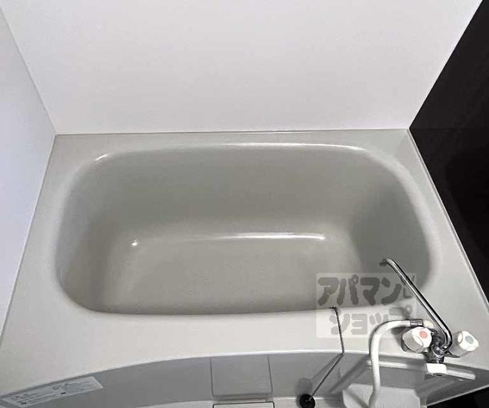 【グランレブリー御所西Ⅱ】間取