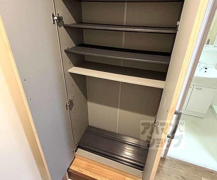 【グランレブリー御所西Ⅱ】間取