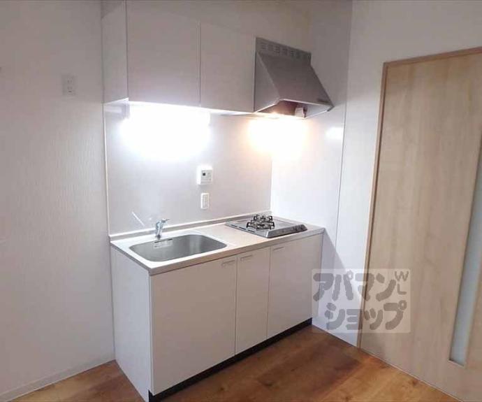 【グランレブリー御所西Ⅱ】間取