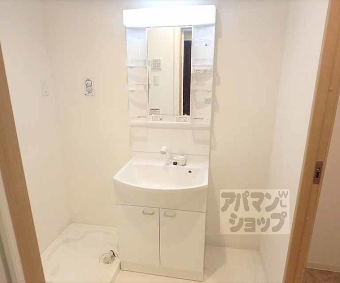 【グランレブリー御所西Ⅱ】間取