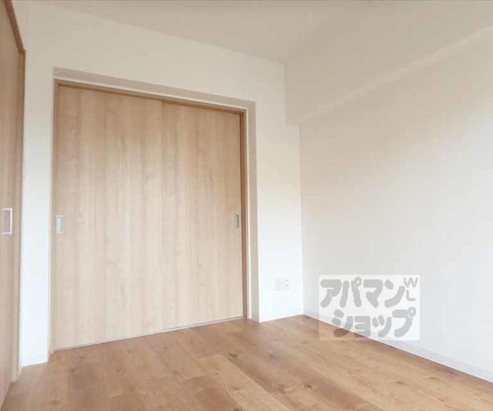 【グランレブリー御所西Ⅱ】間取