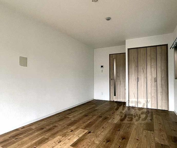 【グランレブリー御所西Ⅱ】間取