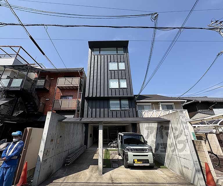 ＪＵＲＡＫＵ－ＲＯ