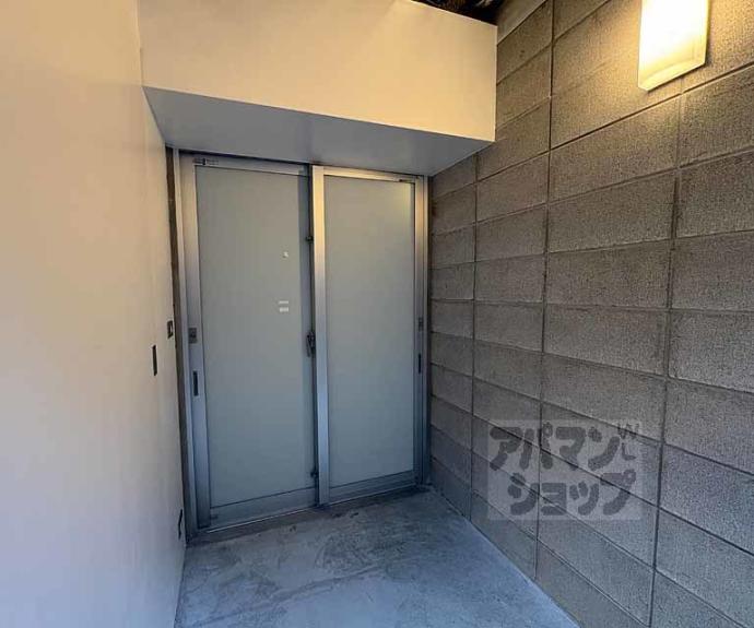 【ＪＵＲＡＫＵ－ＲＯ】