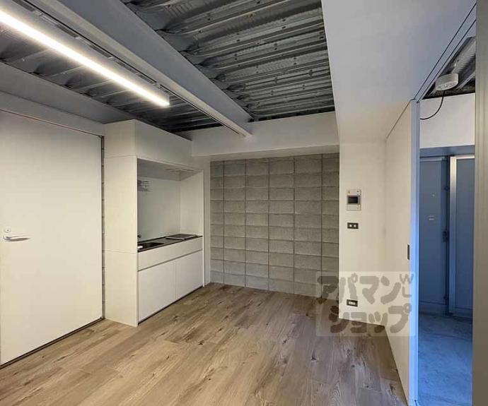 【ＪＵＲＡＫＵ－ＲＯ】