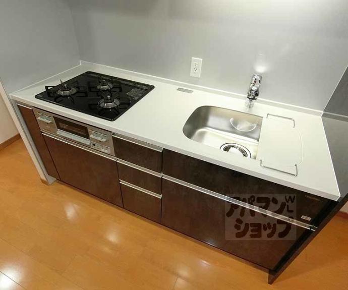 【リーガル京都二条城北】間取