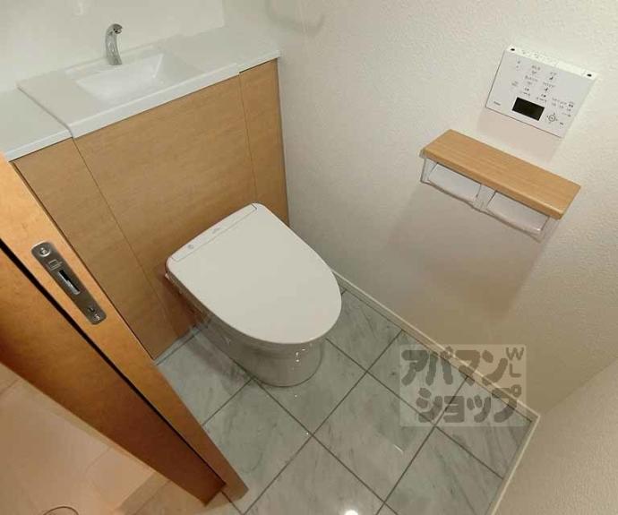 【リーガル京都二条城北】間取