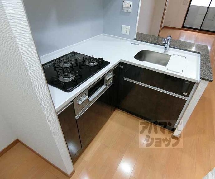 【リーガル京都二条城北】間取