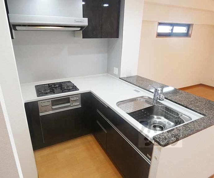 【リーガル京都二条城北】間取