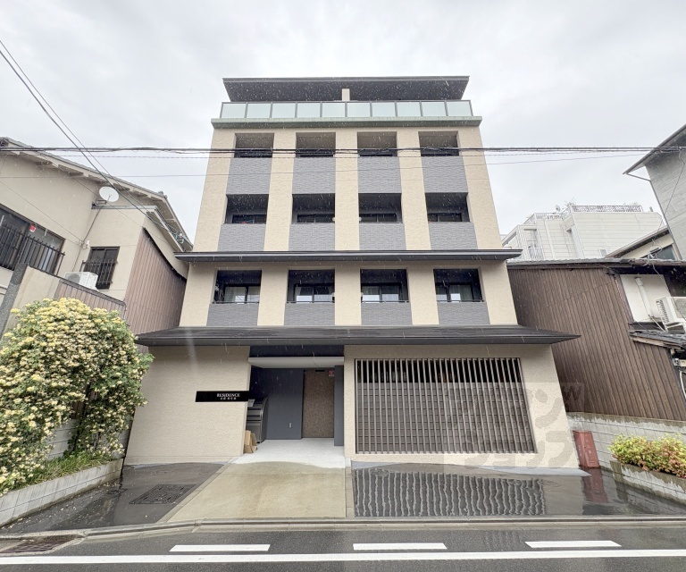 ＲＥＳＩＤＥＮＣＥ京都府庁前