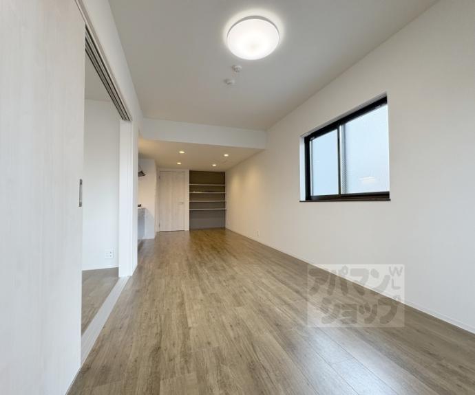 【ＲＥＳＩＤＥＮＣＥ京都府庁前】間取