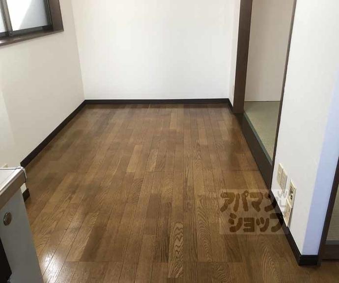 【川島尻堀町貸家６５－２２】間取