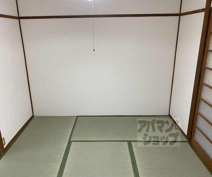 【大原野灰方町貸家７７４－６】間取