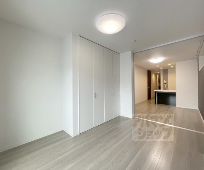 【シャーメゾン御所西】間取