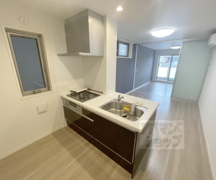 【シャーメゾン御所西】間取