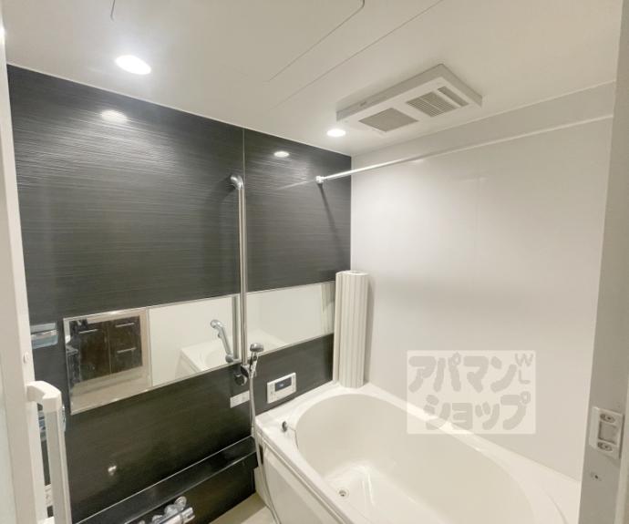 【シャーメゾン御所西】間取