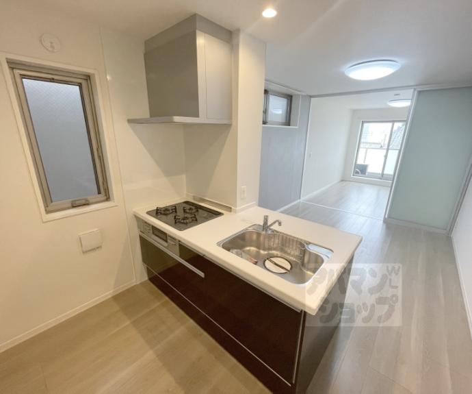 【シャーメゾン御所西】間取