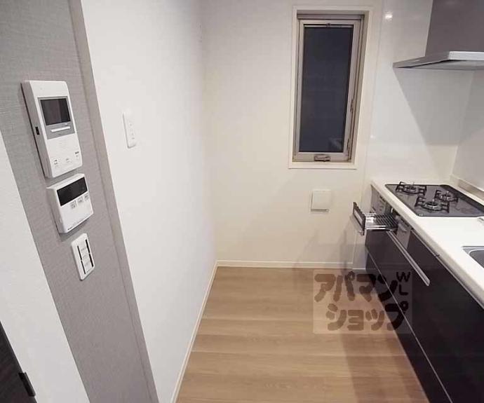 【シャーメゾン御所西】間取