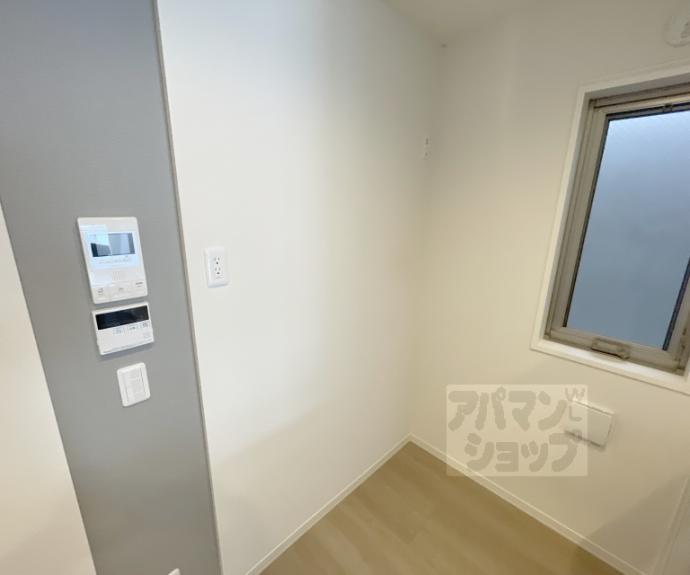 【シャーメゾン御所西】間取