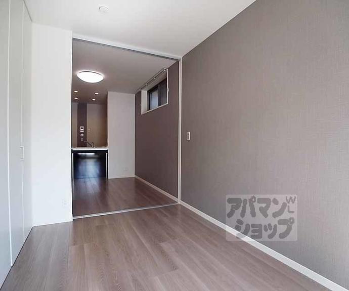 【シャーメゾン御所西】間取